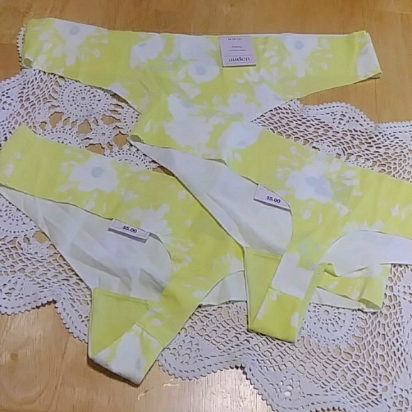 3 nwot Auden Invisible Edge Thongs bundle, size M (8/10) - Picture 1 of 8